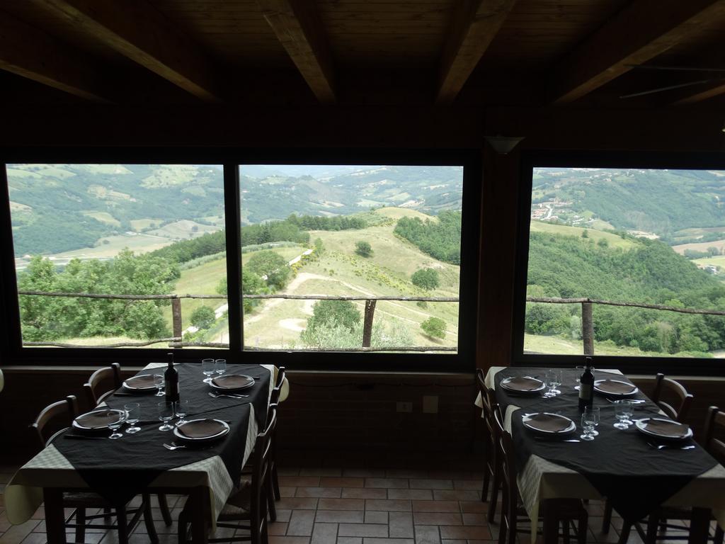 Agriturismo La Terrazza Valfabbrica Exterior photo